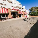 With 2 Bedrooms In Balaia, Olhos De Agua, شقة البوفيرا