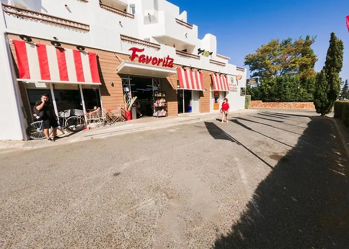 With 2 Bedrooms In Balaia, Olhos De água, Apartamento Albufeira