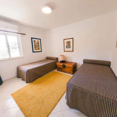 Daire With 2 Bedrooms In Balaia, Olhos De Agua,